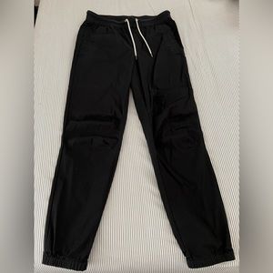 Vuori Transit Ripstop Joggers in Black